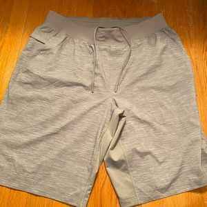 Men’s lululemon shorts XL